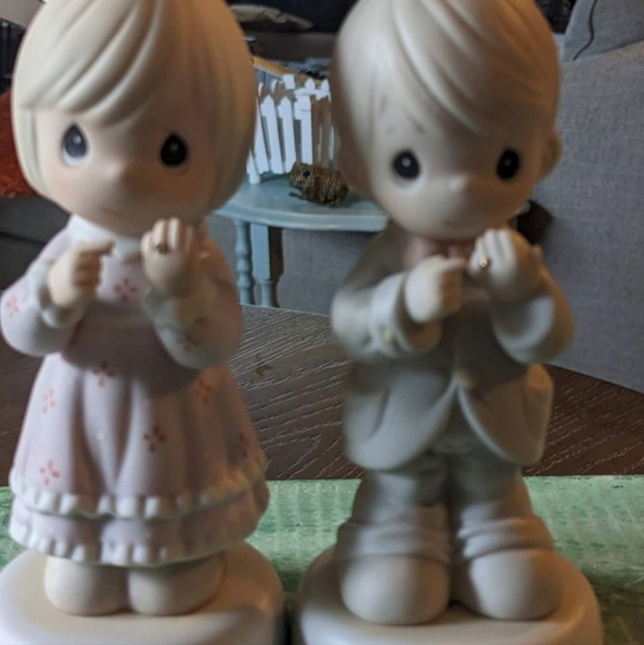 "I Still Do" Precious Moments Figurines Boy And Girl. Perfect Anniversary Gift. - Picture 2 of 10